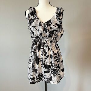 Motherhood Maternity sleeveless top size large